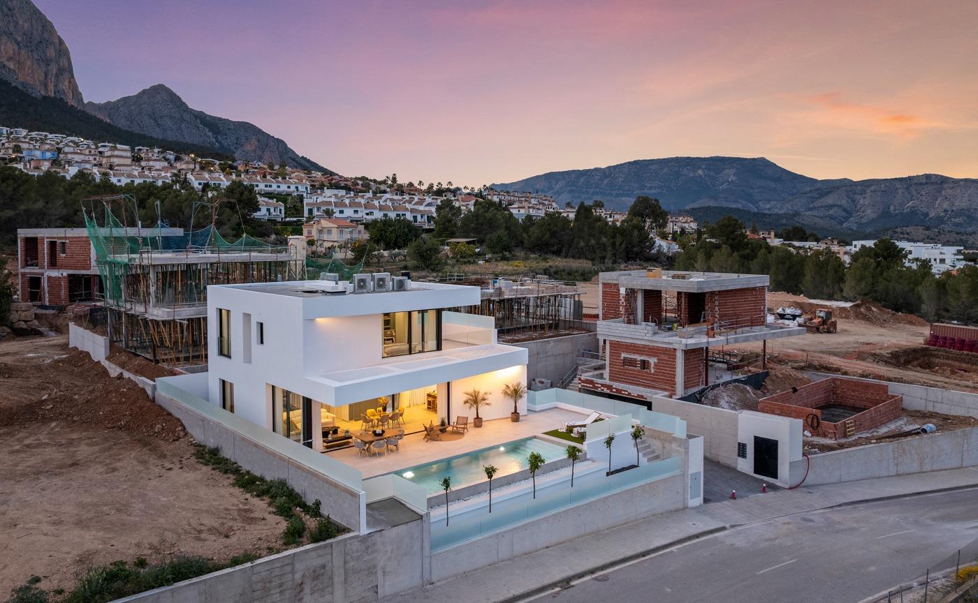 Villa a Polop, Alicante, Spagna 3 camere da letto, 306 mq. N° 135132