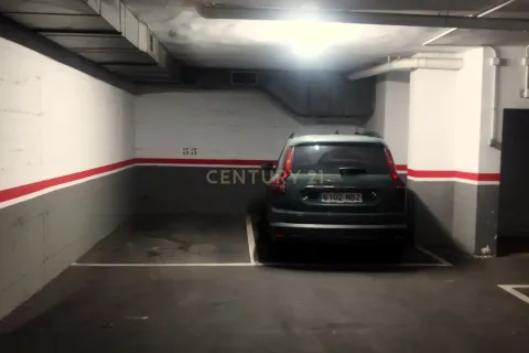 Estacionamiento en Barcelona, España 12 m2 No. 191216