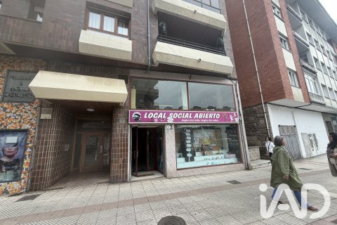 Apartament w Aviles, Asturias, Hiszpania 146 mkw. nr 187946