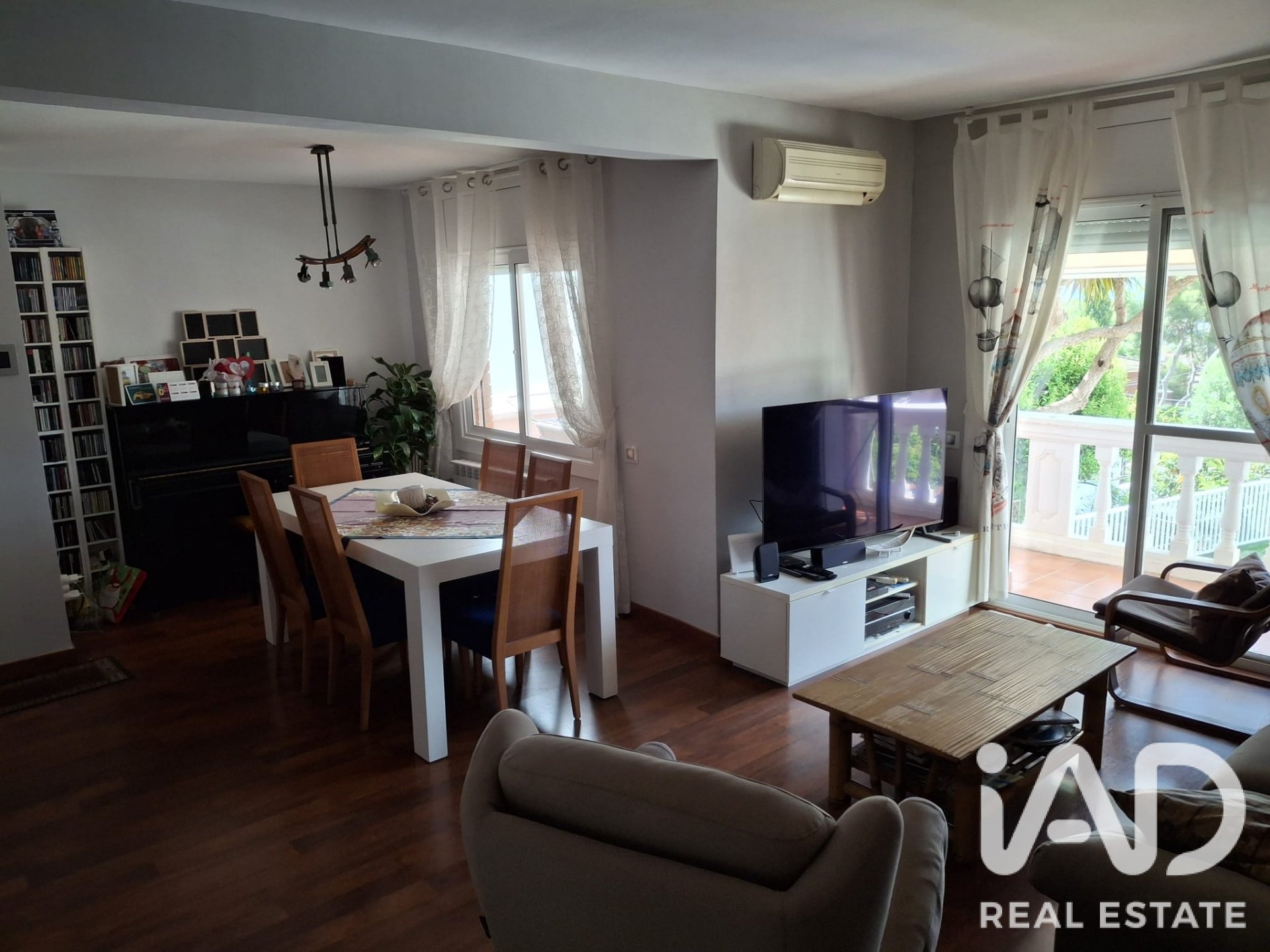 Townhouse à Castelldefels, Barcelona, Espagne 5 chambres, 146 m2 No. 187948