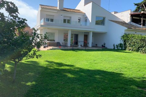 Townhouse in El Puerto de Santa Maria, Cadiz, Spanien 4 Schlafzimmer, 270 m2 Nr. 147699