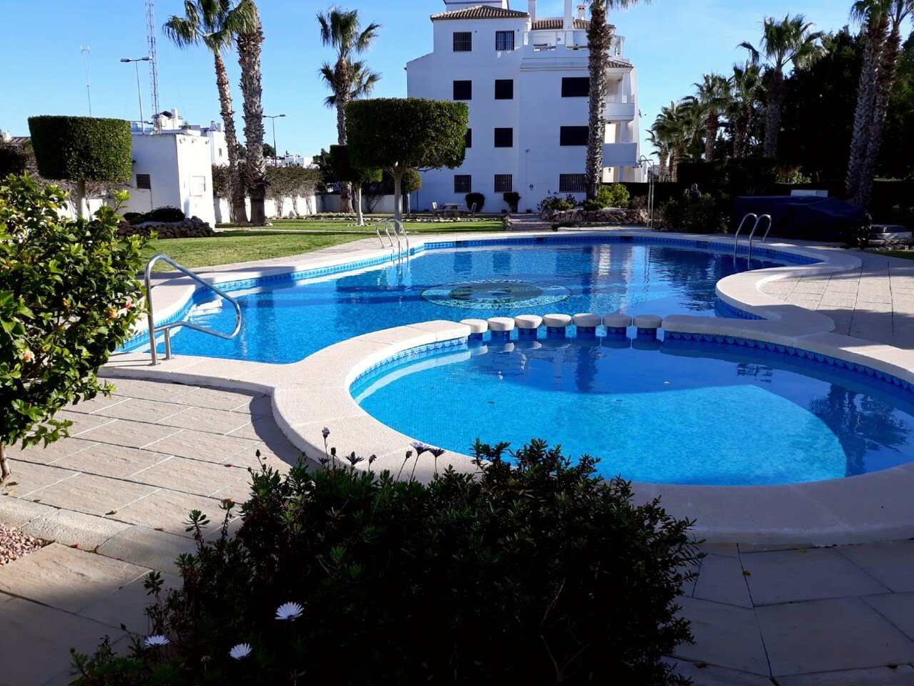 Apartment in Villamartin, Alicante, Spain 3 bedrooms,  No. 189787