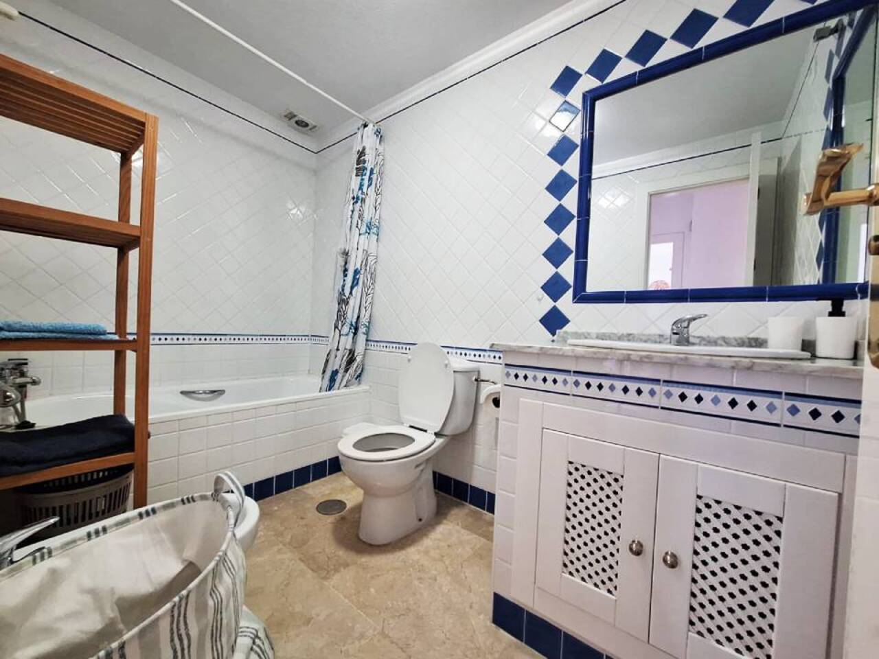 Apartment in Villamartin, Alicante, Spain 3 bedrooms,  No. 189787