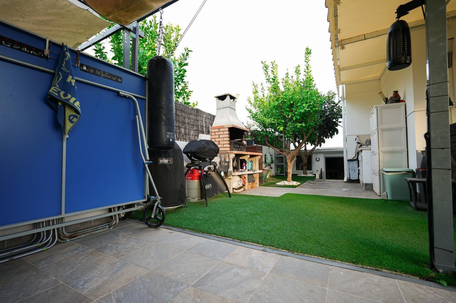 Townhouse in Torrevieja, Alicante, Spain 3 bedrooms, 95 sq.m. No. 189791