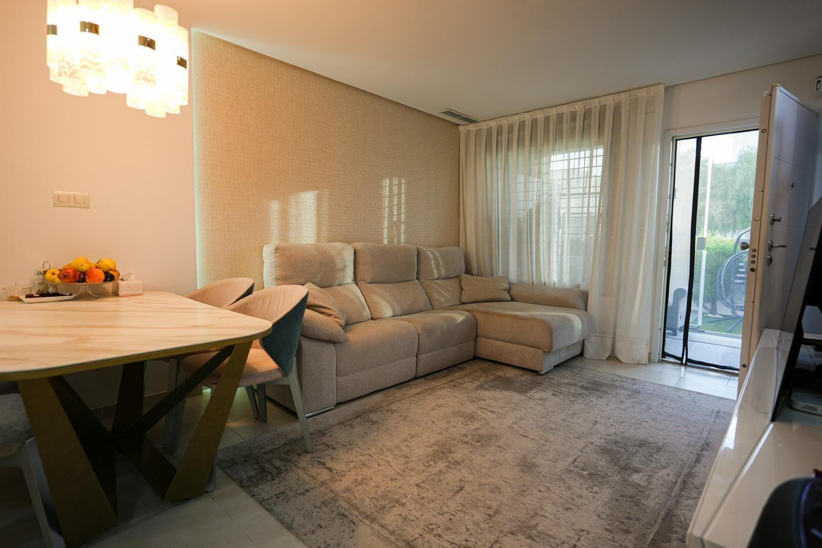 Townhouse in Torrevieja, Alicante, Spain 3 bedrooms, 95 sq.m. No. 189791