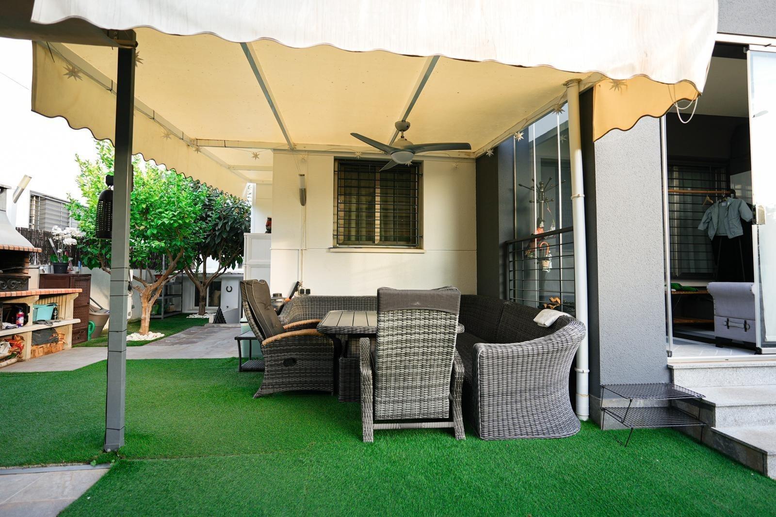 Townhouse in Torrevieja, Alicante, Spain 3 bedrooms, 95 sq.m. No. 189791
