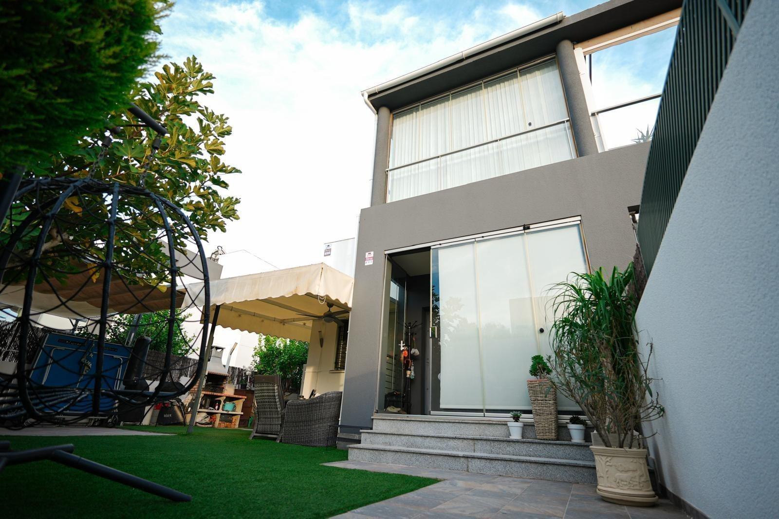 Townhouse in Torrevieja, Alicante, Spain 3 bedrooms, 95 sq.m. No. 189791
