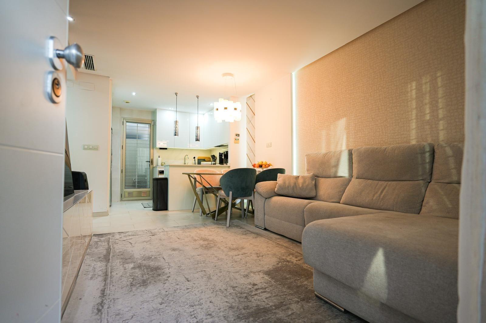 Townhouse in Torrevieja, Alicante, Spain 3 bedrooms, 95 sq.m. No. 189791