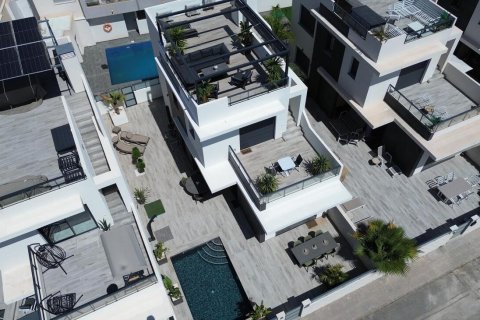 Villa en Benijófar, Alicante, España 3 dormitorios, 133 m2 No. 189792