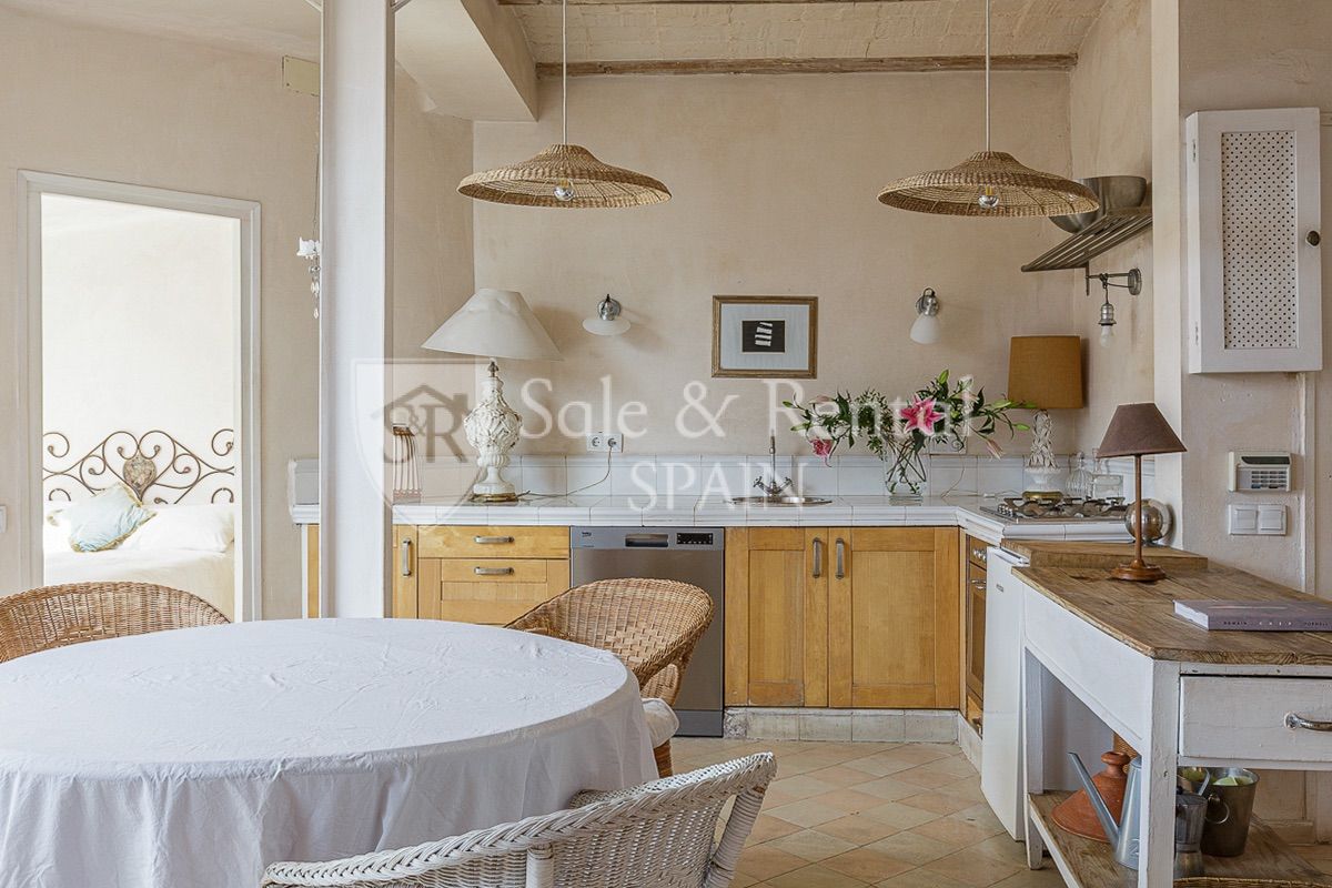 Apartamento en Barcelona, España 3 dormitorios, 211 m2 No. 166415