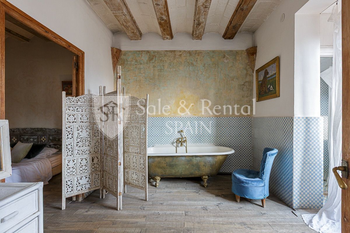 Apartamento en Barcelona, España 3 dormitorios, 211 m2 No. 166415