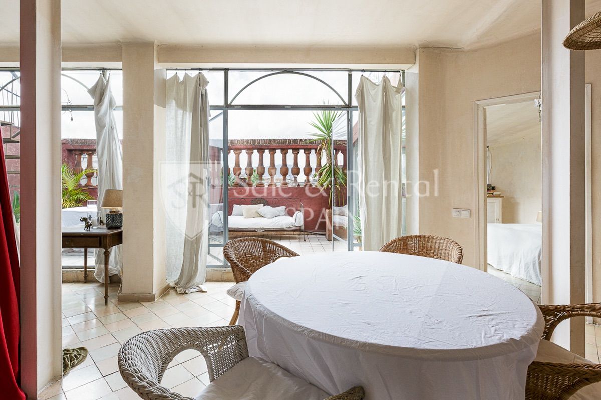 Apartamento en Barcelona, España 3 dormitorios, 211 m2 No. 166415