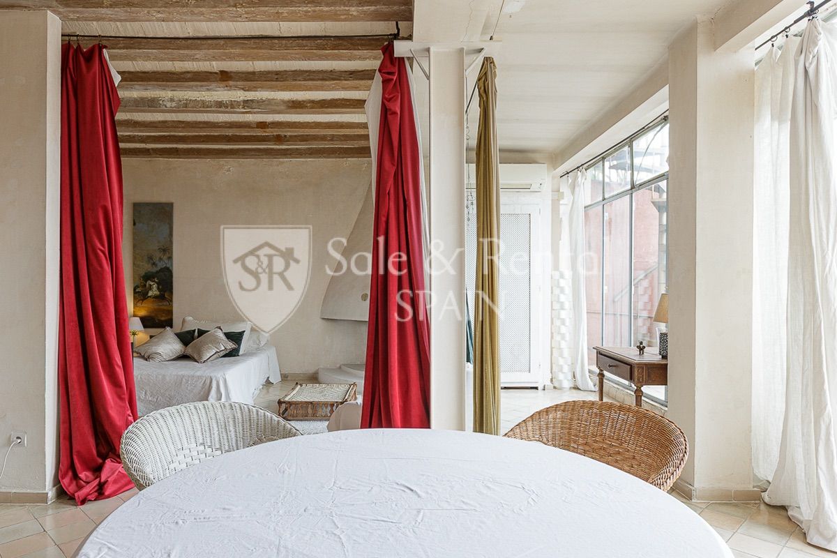 Apartamento en Barcelona, España 3 dormitorios, 211 m2 No. 166415