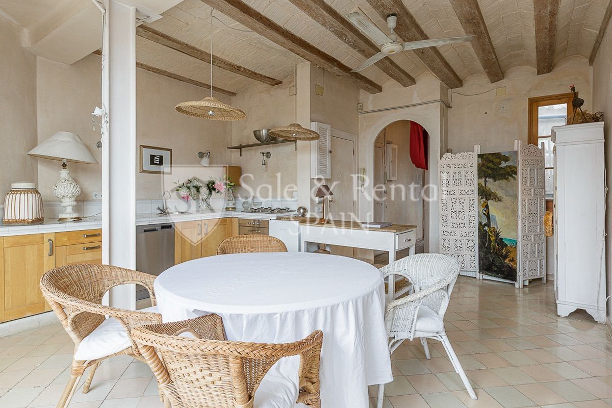 Apartamento en Barcelona, España 3 dormitorios, 211 m2 No. 166415