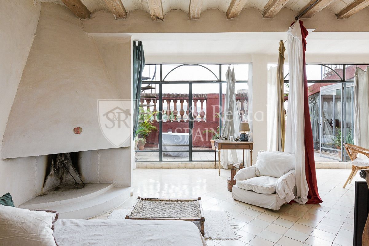 Apartamento en Barcelona, España 3 dormitorios, 211 m2 No. 166415