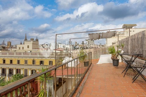 Huoneisto Barcelona, Espanja 3 makuuhuonetta, 211 m2 No. 166415
