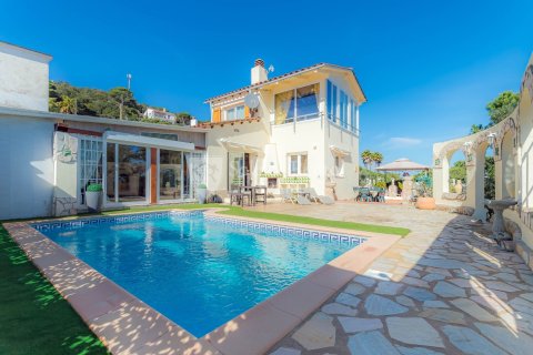 House in Lloret de Mar, Girona, Spanien 8 Schlafzimmer, 110 m2 Nr. 166414