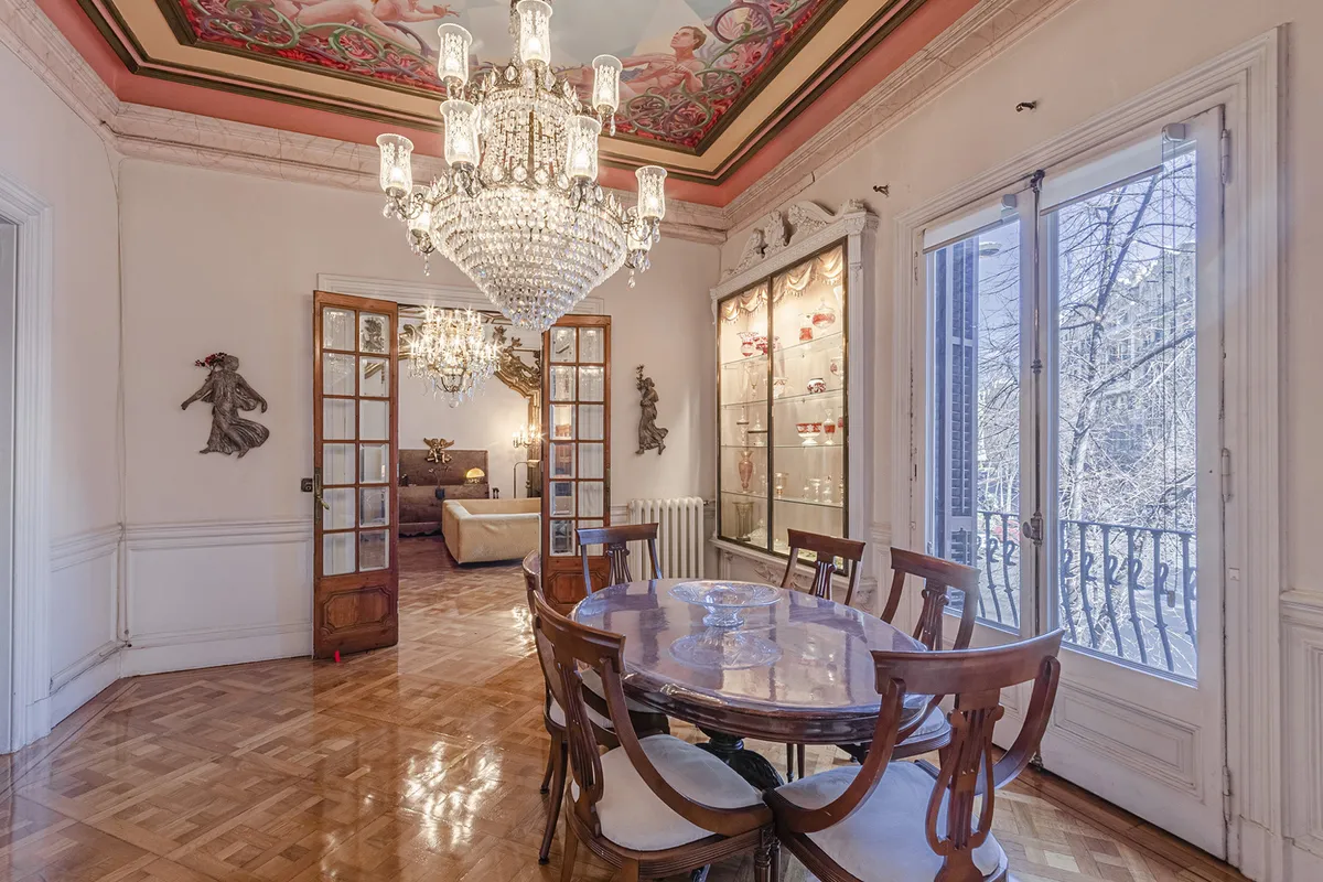 Apartamento en Barcelona, España 3 dormitorios,  No. 141204
