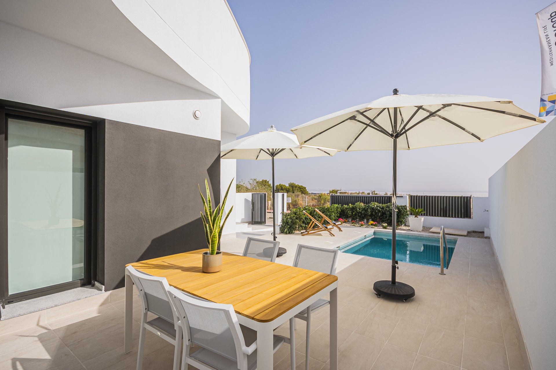 Villetta a schiera a Torrevieja, Alicante, Spagna 3 camere da letto, 167 mq. N° 173896