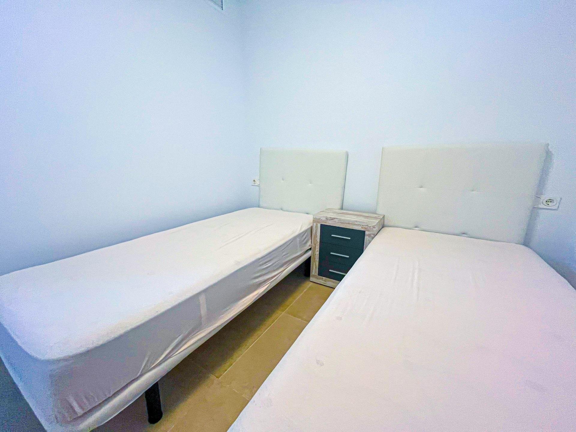 Huvila La Zenia, Alicante, Espanja 5 makuuhuonetta, 296 m2 No. 168765