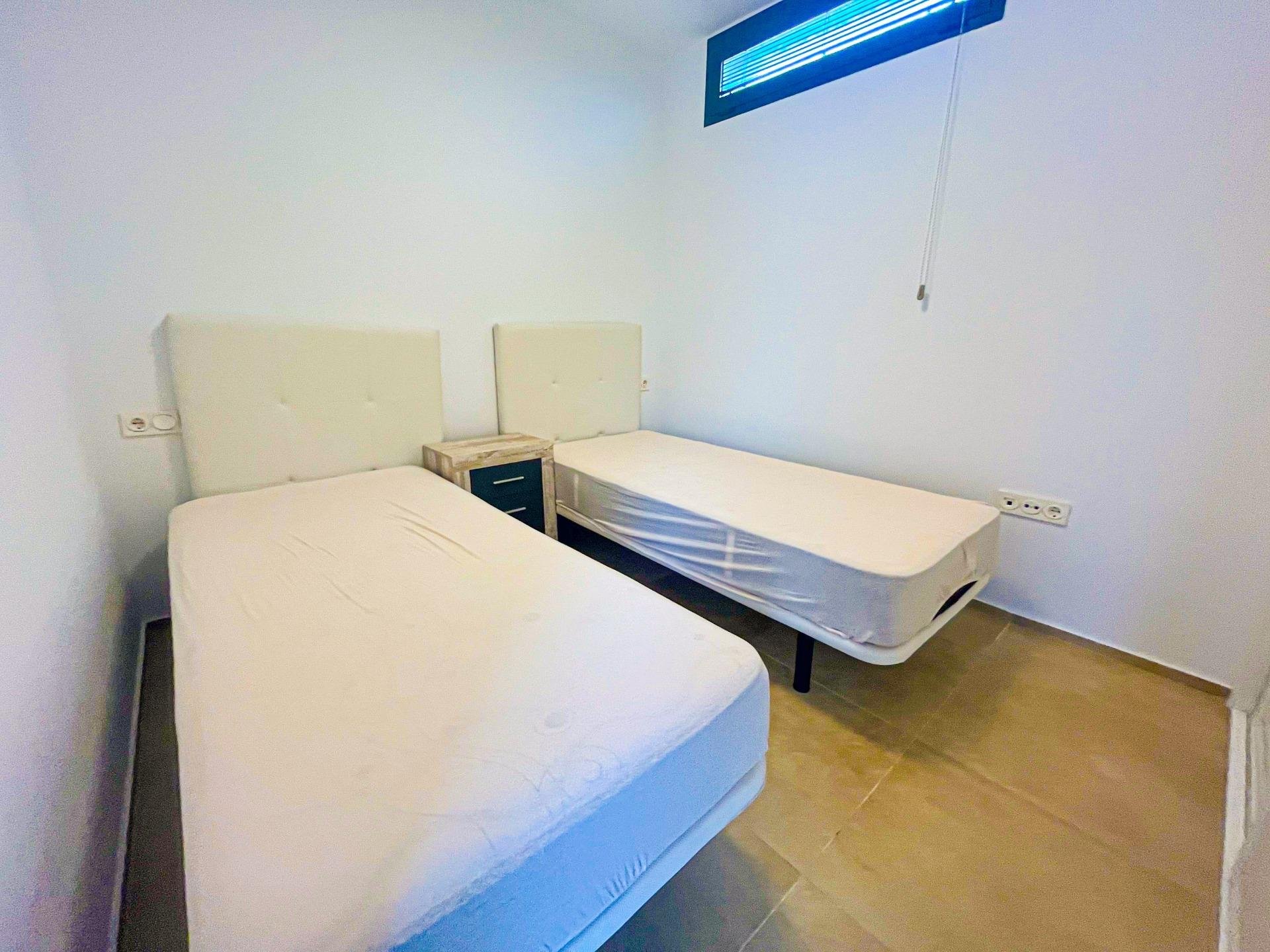 Huvila La Zenia, Alicante, Espanja 5 makuuhuonetta, 296 m2 No. 168765