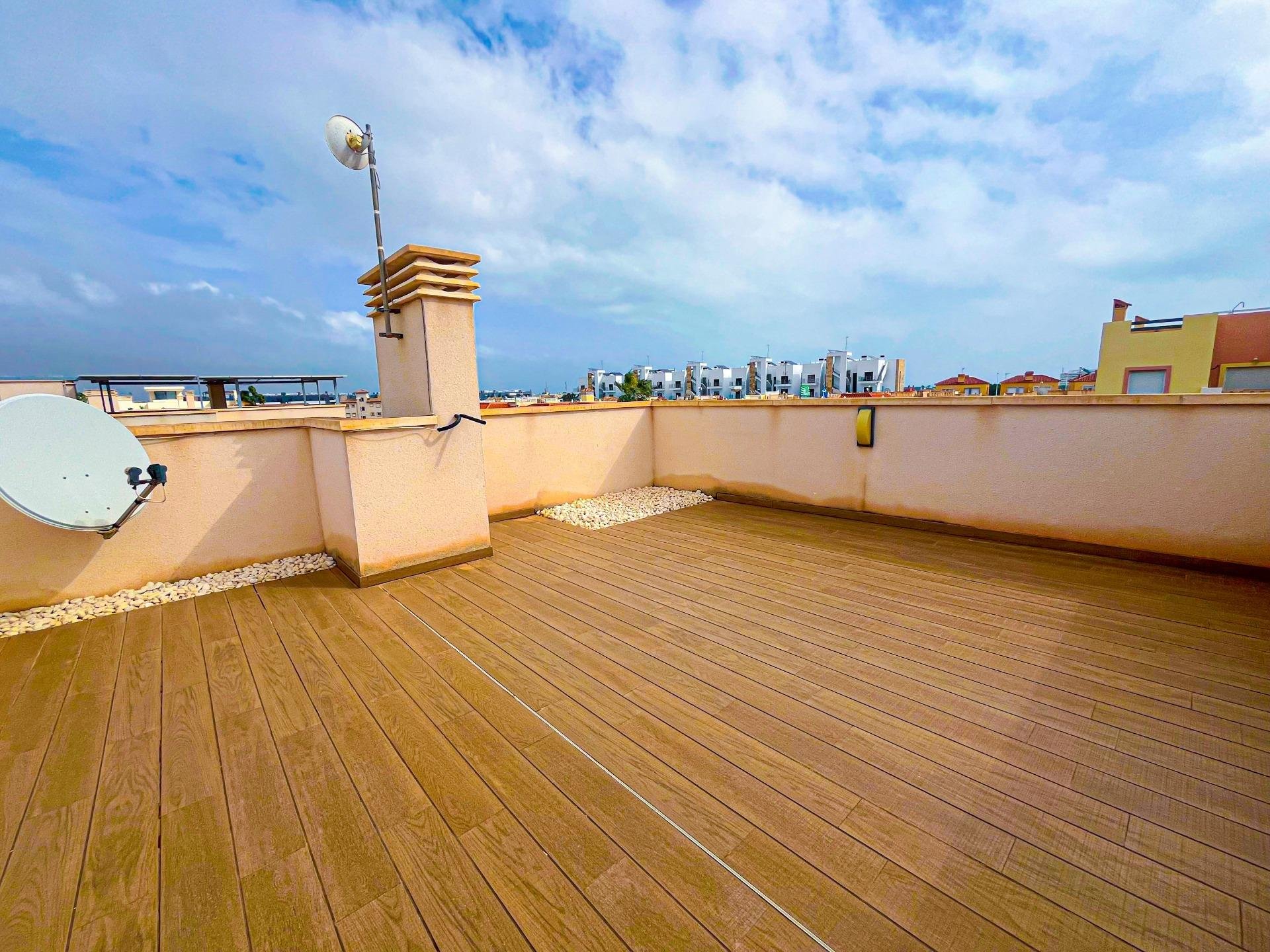 Huvila La Zenia, Alicante, Espanja 5 makuuhuonetta, 296 m2 No. 168765