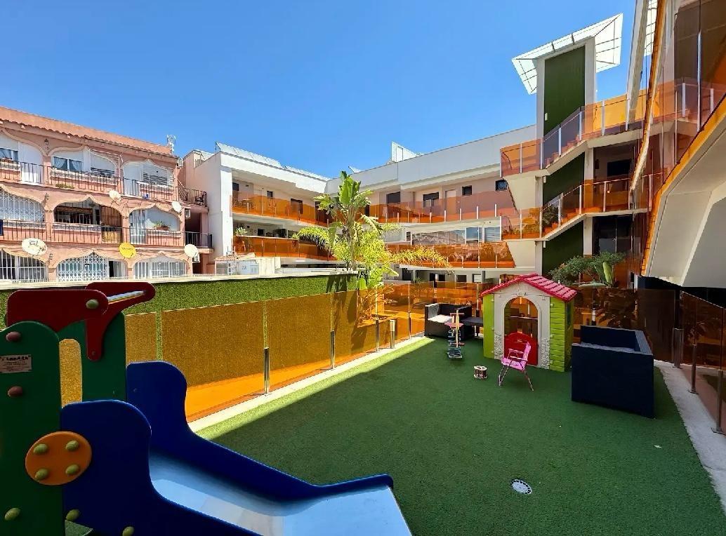 Appartamento a Torrevieja, Alicante, Spagna 2 camere da letto, 60 mq. N° 165589