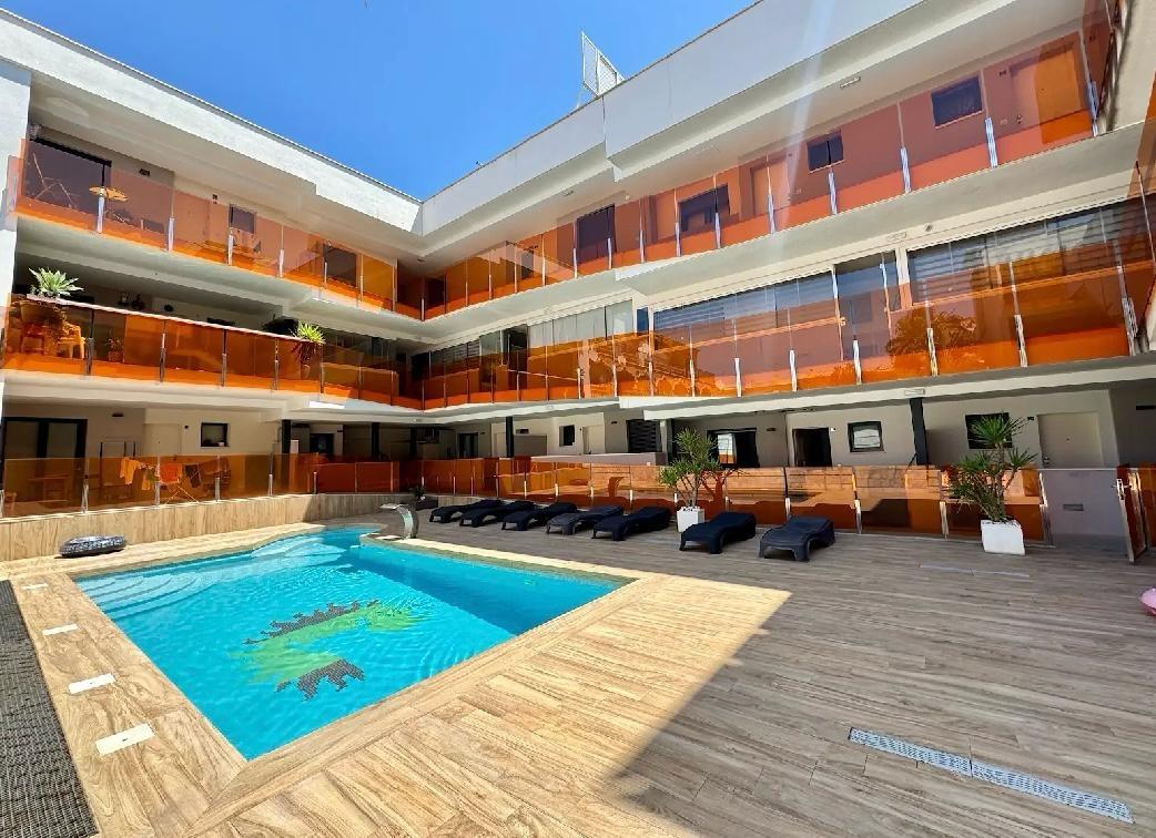 Appartamento a Torrevieja, Alicante, Spagna 2 camere da letto, 60 mq. N° 165589