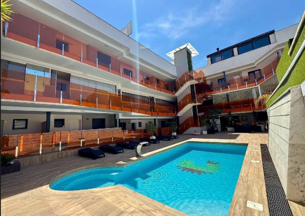 Appartamento a Torrevieja, Alicante, Spagna 2 camere da letto, 60 mq. N° 165589