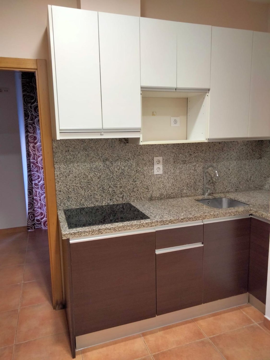Komerciāls īpašums Alicante, Spānijā 21 istaba, 427 m2 Nr. 165675