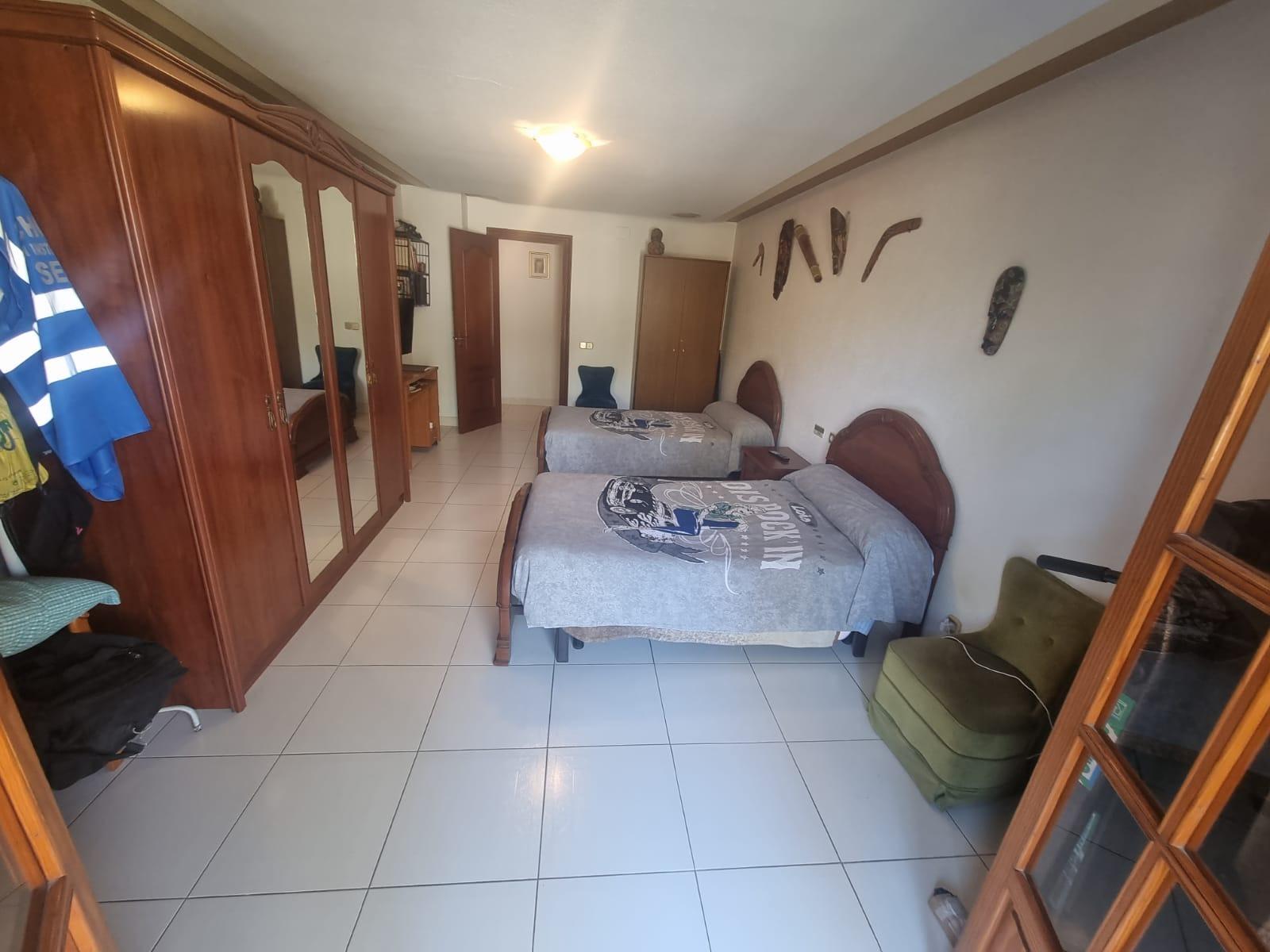 Квартира в Санта-Пола, Аликанте, Испания 3 спальни, 230м2 №74735