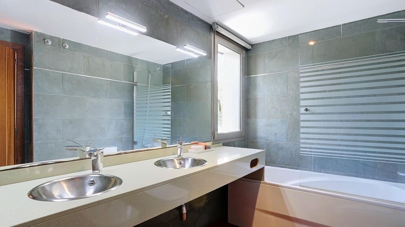 Casa a Arenys de Mar, Barcelona, Spagna 5 camere da letto,  N° 140887