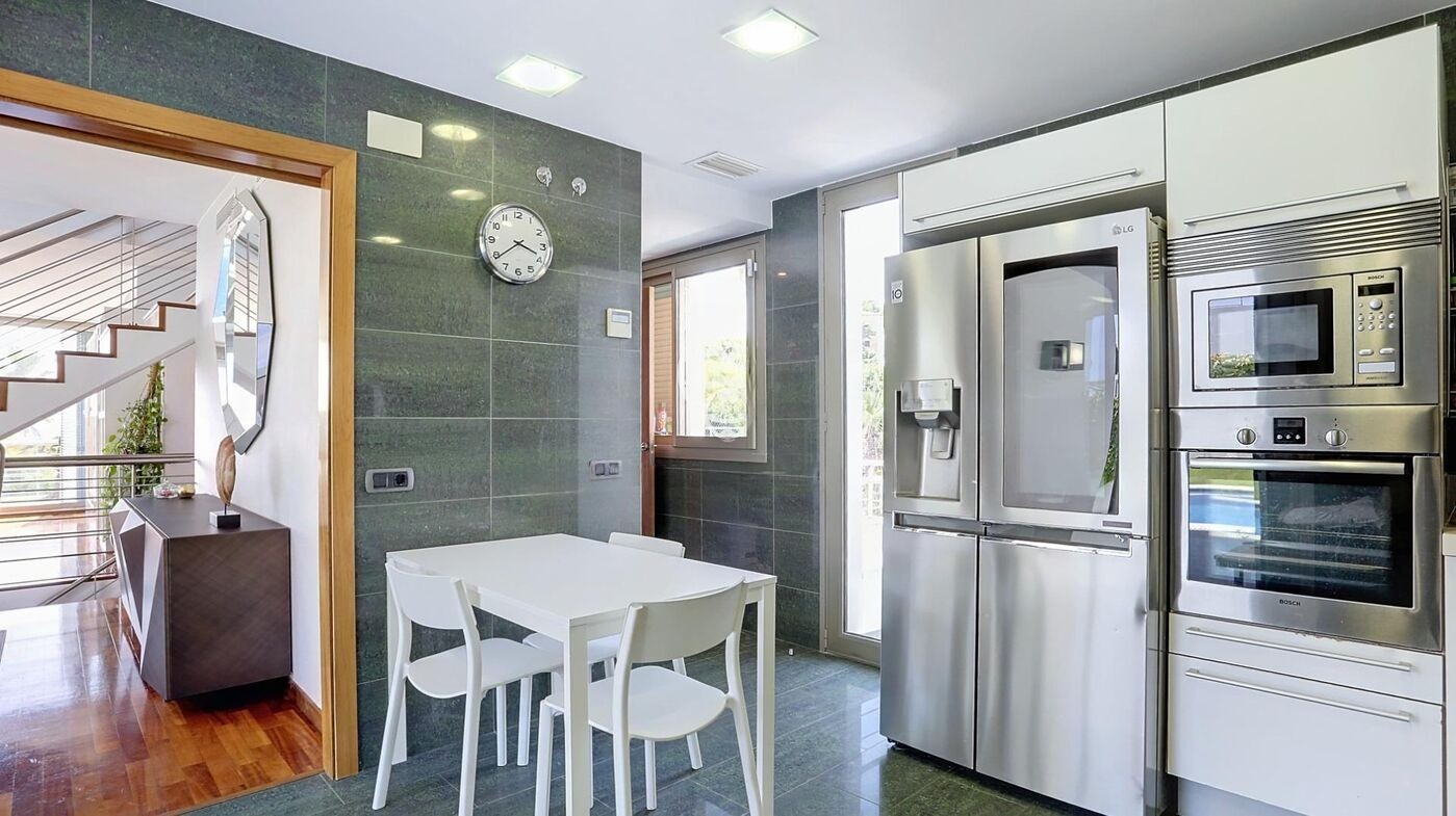 Casa a Arenys de Mar, Barcelona, Spagna 5 camere da letto,  N° 140887