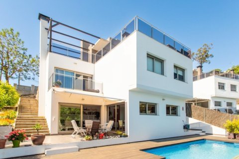 House à Sant Cebria De Vallalta, Barcelona, Espagne 4 chambres,  No. 140885