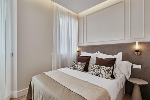 Apartament w Madrid, Hiszpania 3 sypialnie, 120 mkw. nr 180160