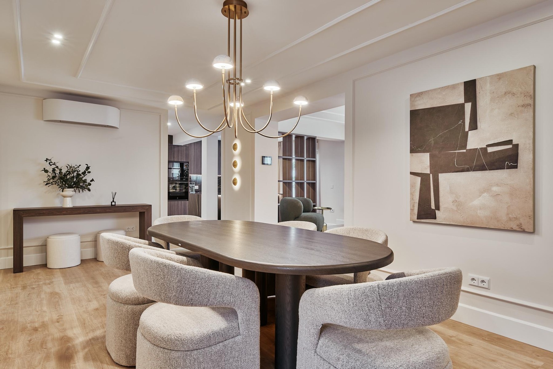 Apartment in Madrid, Spain 3 bedrooms, 162 sq.m. No. 180159