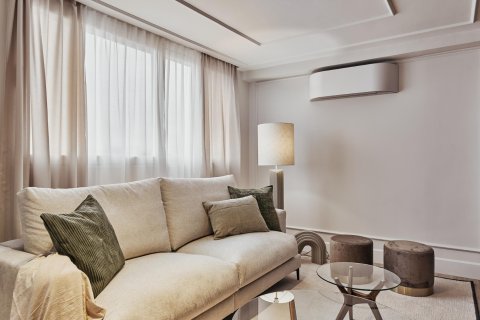 Apartament w Madrid, Hiszpania 3 sypialnie, 162 mkw. nr 180159