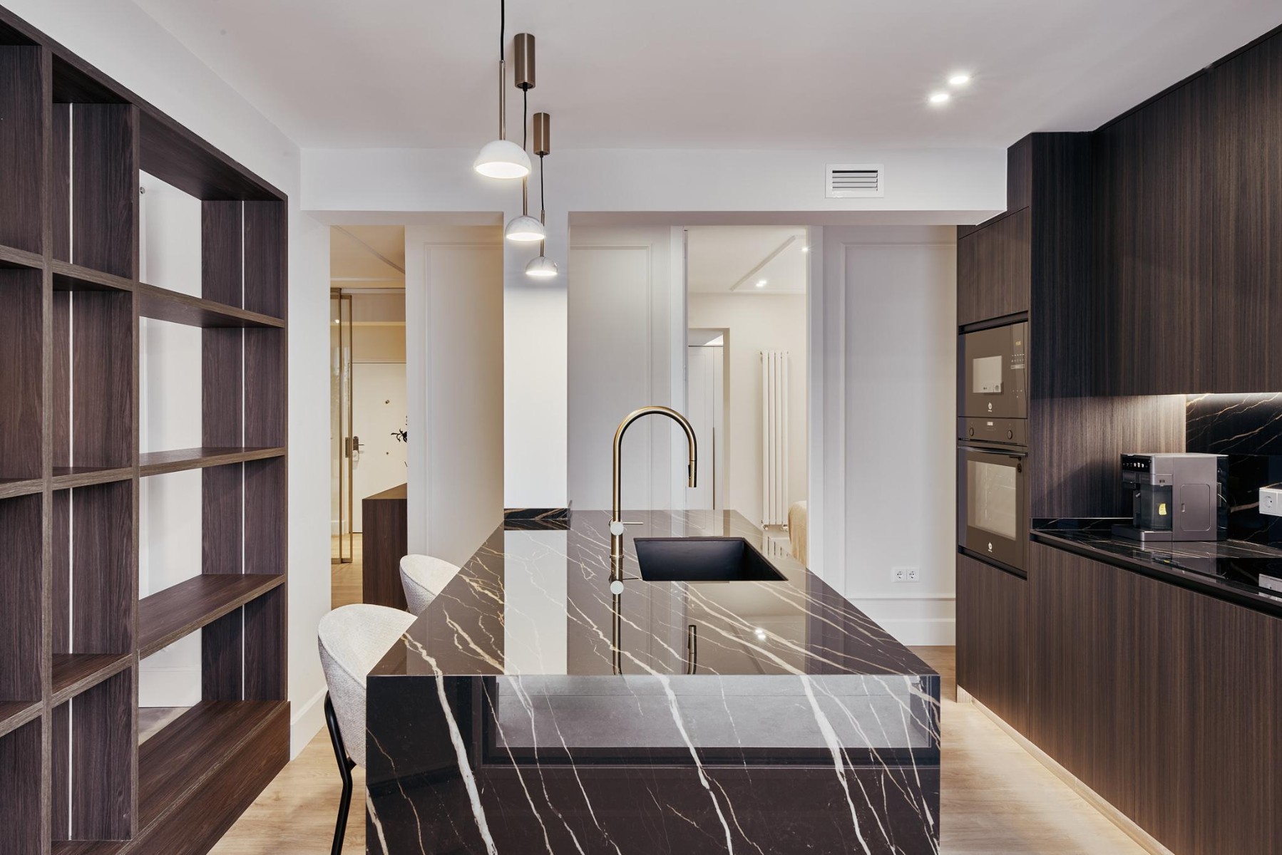 Apartment in Madrid, Spain 3 bedrooms, 162 sq.m. No. 180159