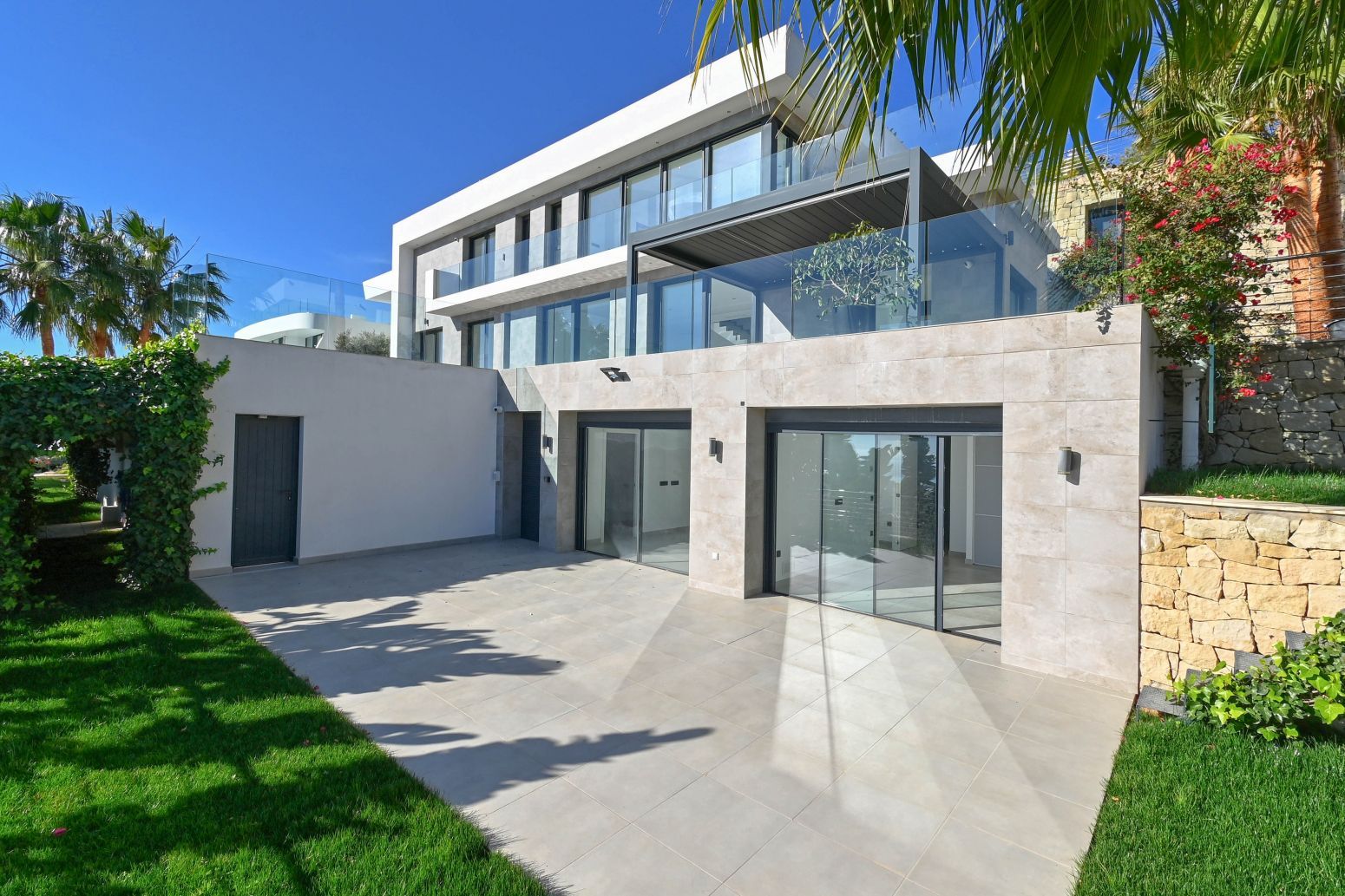 Huvila Benissa, Alicante, Espanja 6 makuuhuonetta, 745 m2 No. 187012
