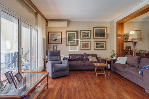 Dzīvoklis Barcelona, Spānijā 6 istabas, 252 m2 Nr. 164321