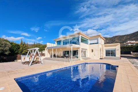 House à Palau-saverdera, Girona, Espagne 4 chambres, 290 m2 No. 157089