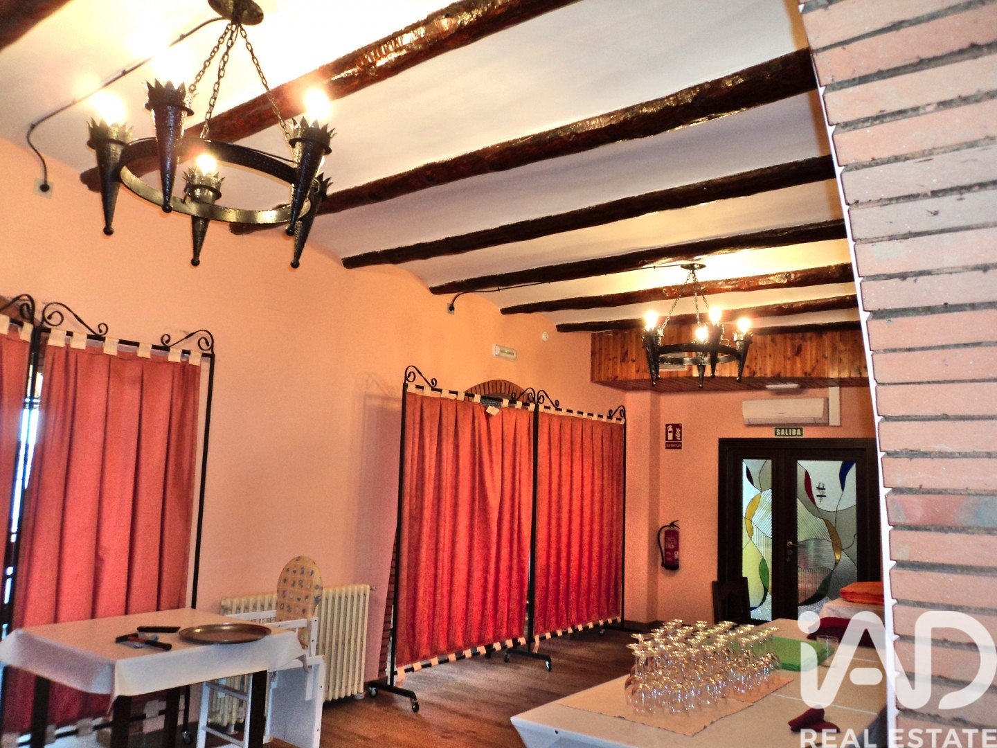 Hotelis Riego De La Vega, Leon, Spānijā 34 istabas, 3774 m2 Nr. 173121