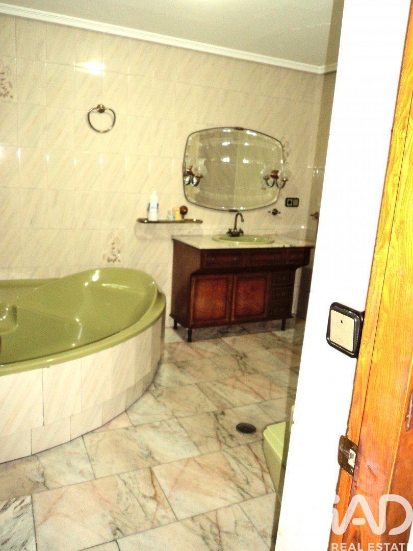 Hotelis Riego De La Vega, Leon, Spānijā 34 istabas, 3774 m2 Nr. 173121