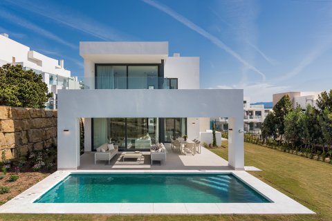 Willa w Estepona, Malaga, Hiszpania 3 sypialnie, 226 mkw. nr 135456
