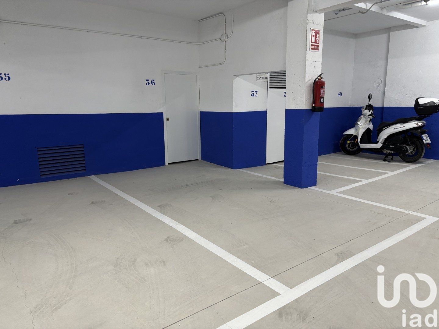 Parking in Barcelona, Spain 363 sq.m. No. 154324