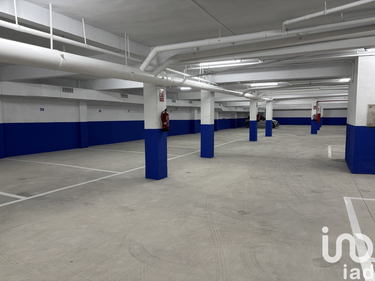 Parking in Barcelona, Spain 363 sq.m. No. 154324