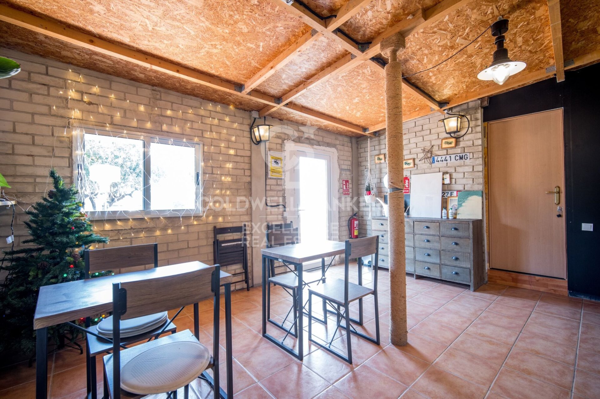 Hotel en Paterna, València, España 9 dormitorios, 320 m2 No. 159540