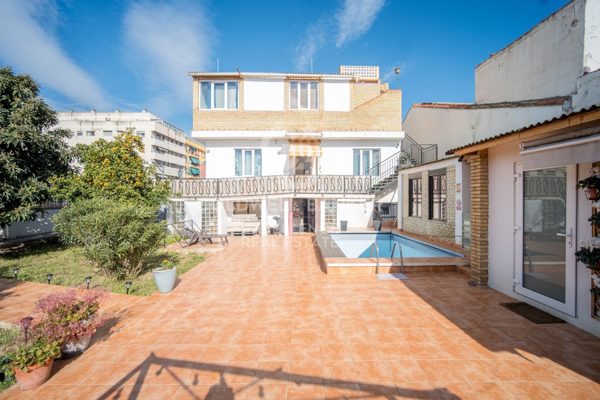 Hotel en Paterna, València, España 9 dormitorios, 320 m2 No. 159540