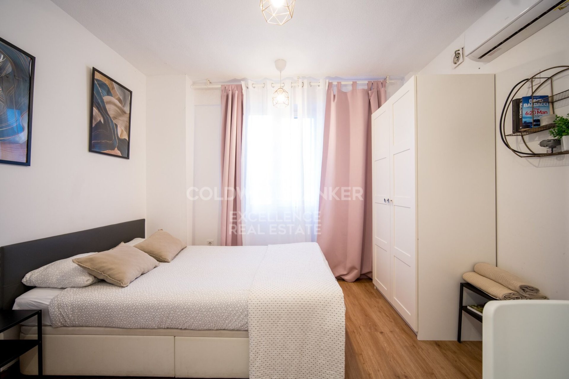 Hotel en Paterna, València, España 9 dormitorios, 320 m2 No. 159540