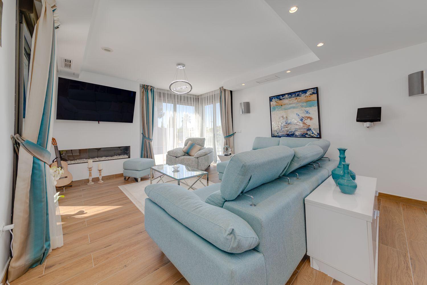 Villa à Los Balcones, Alicante, Espagne 3 chambres, 461 m2 No. 151793